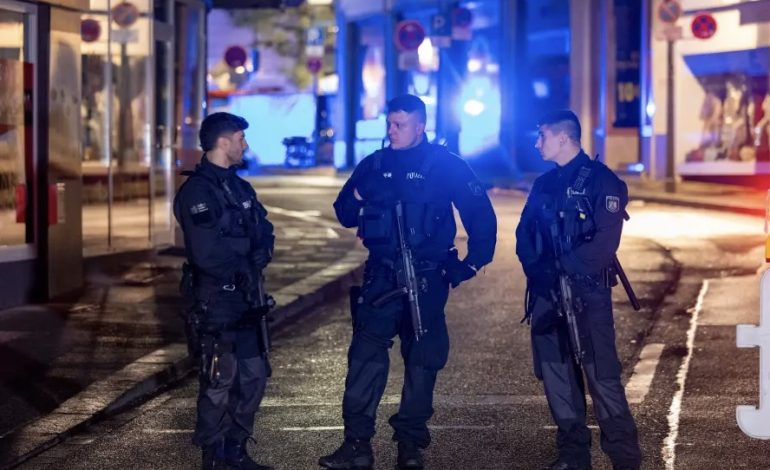 TRAGJEDIA NË GJERMANI/ Një 15-vjeçar përfundon në pranga pas sulmit me 3 viktima