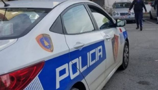 “JETONTE JASHTË VENDIT”/ Babai denoncon humbjen e kontakteve me të birin, policia jep detaje