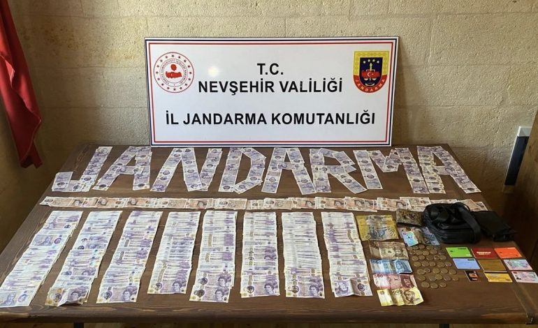PAMJET/ Vodhën çantën me para të çiftit shqiptar, arrestohen dy turiste në Turqi
