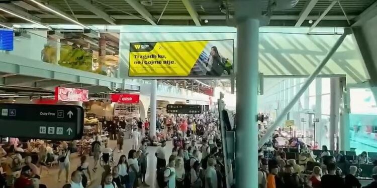 FLUKS I LARTË PASAGJERËSH/ Aeroporti i Rinasit del me njoftimin e rëndësishëm