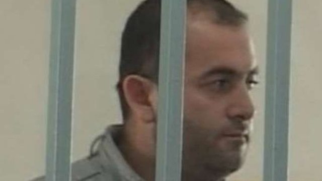PJESË E BANDAVE TË VLORËS/ Kush është Florian Plaku, 41-vjeçari që vrau Gentian Bejtjan