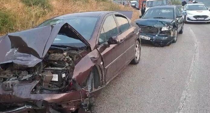 AKSIDENT NË TEPELENË/ Erdhën në Shqipëri për pushime, polaku përplaset me francezin dhe familjen shqiptare, 4 të plagosur rëndë