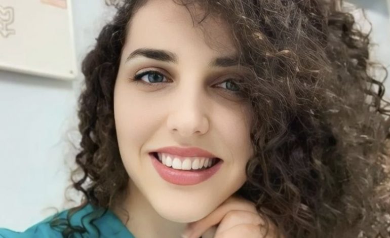 E TRISHTË/ Ndërron jetë në moshë të re infermierja në spitalin e Beratit! Zbulohet arsyeja
