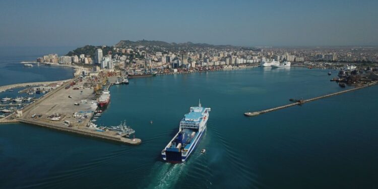 BILANCI I SHIFRRAVE/ Rritet me 15 % përpunimi i mallrave në portin e Durrësit