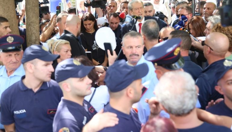 ZYRTARISHT I PANDEHUR/ Akuza që SPAK i komunikoi Berishës