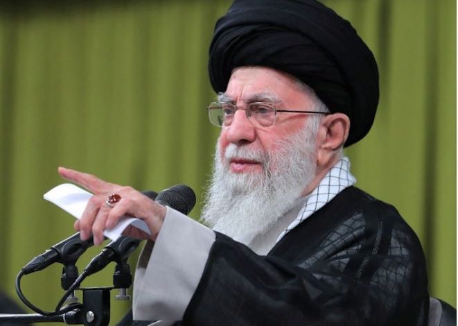 BOMBARDIMET E IZRAELIT/ Reagon lideri suprem i Iranit, Ali Khamenei: Vrasja e anëtarëve të Hezbollahut, nuk do ta mposhtë atë