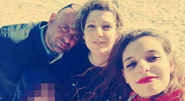 MASAKRA NË ITALI/ I ati qëlloi pa mëshirë ndaj familjes së tij, rrëfehet 14-vjeçari: U shtira si i vdekur