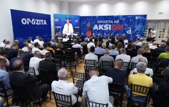 ZBARDHET DEBATI ME DYER TË MBYLLURA/ Anëtarët e Këshillit të PD sfidojnë drejtuesit politikë: Qëndroni poshtë në lista dhe…