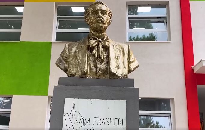 PUBLIKON PAMJET NGA SHKOLLA E RE “NAIM FRASHËRI” NË FIER/ Rama: Gati të presë 850 nxënës dhe mësues këtë vit shkollor