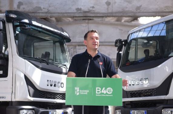 ECO TIRANA DO TË PASTROJË TË GJITHË QYTETIN/ Veliaj: Kompanitë private kërkuan ta zgjidhin me presion, por…