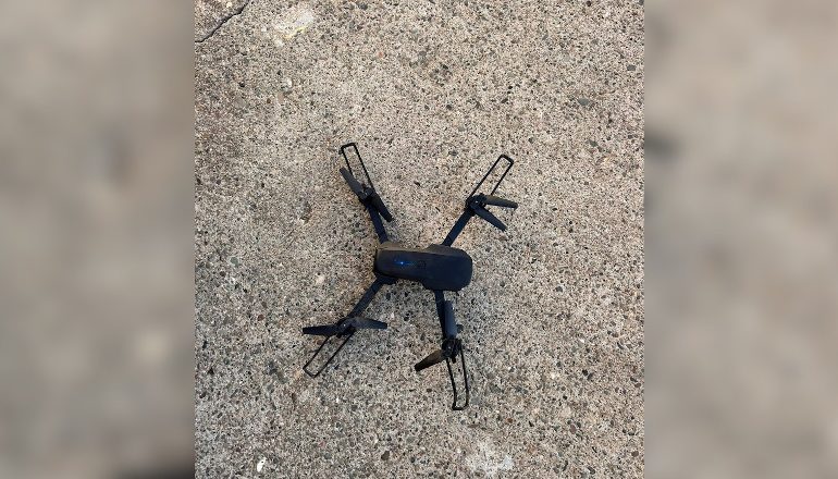KAPET NJË DRON NË BURGUN E BURRELIT/ Drejtoria e Burgjeve: I ngritur nga një grup kriminal për të futur sende të ndaluara