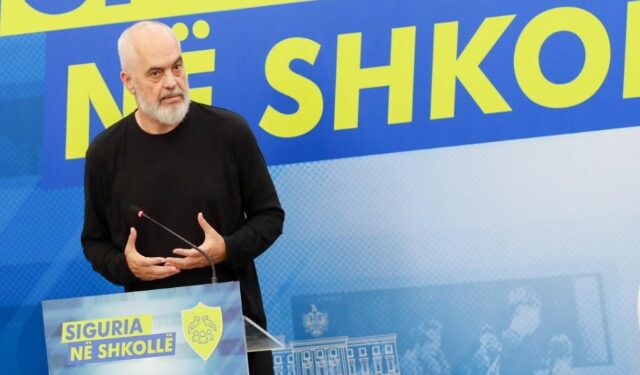 OFICERËT NË SHKOLLA/ Rama: Fuqizohet autoriteti i shkollës, rritëm pagën e tyre në 800 euro