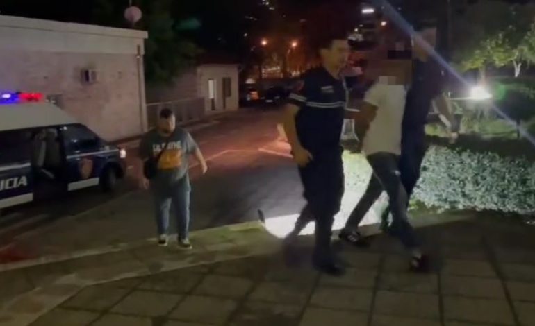 POLICIA AKSION NË GJIROKASTËR/ Goditet grupi i falsifikimit të dokumenteve, përfundojnë në pranga 8 persona