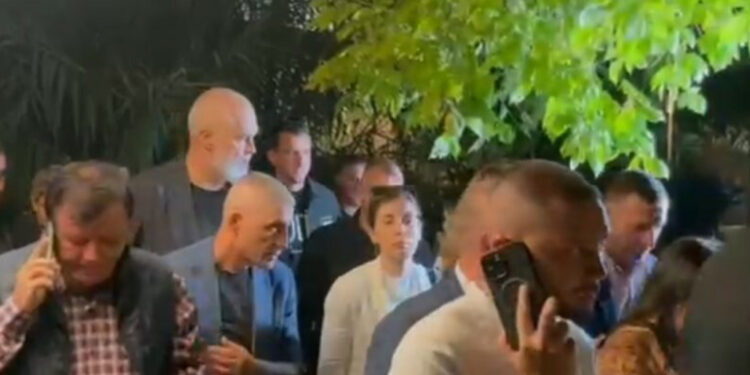 PAS DY ORËSH/ Përfundon mbledhja e Asamblesë së Tiranës! Prezantohen detyrat e 3 drejtuesve të qarkut