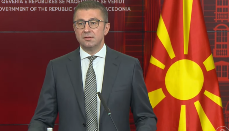 HEQJA E MBISHKRIMIT SHQIP NGA TABELAT/ Kryeministri i RMV, Mickoski: Pjesë e planit për destabilizimin e vendit