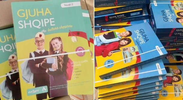 JEP LAJMIN/ Rama: Nxënësit dhe mësuesit në diasporë kanë në duar librat “Gjuha shqipe dhe Kultura shqiptare”