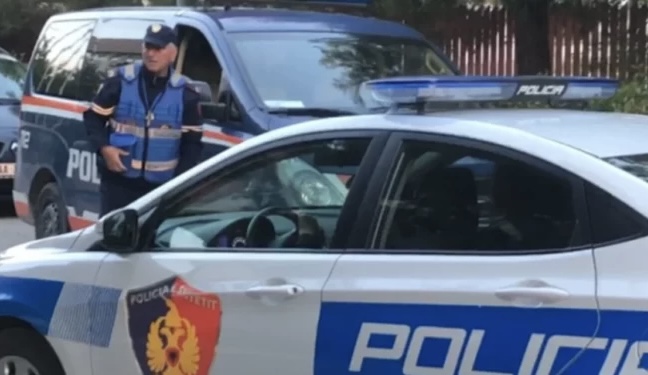 ZHDUKET 31-VJEÇARI NGA KAVAJA/ Alarmohet babai: Doli me makinë dhe nuk u kthye më