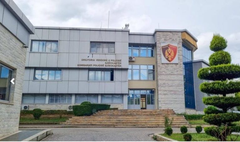 E TRISHTË/ Gjendet pa shenja jete 60-vjeçari në Gjirokastër, dyshimet e para