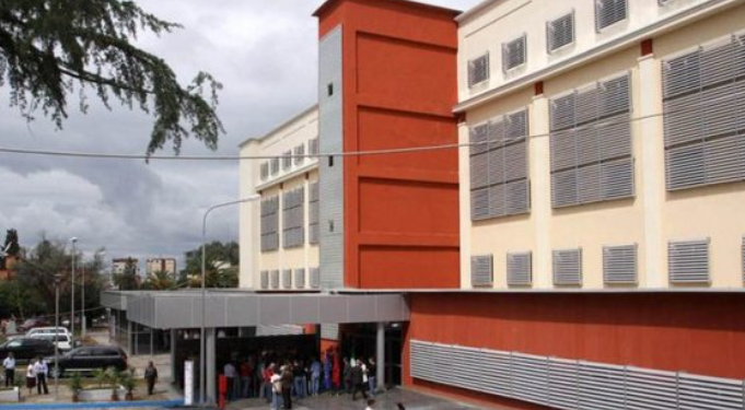 NDIKON LUHATJA E TEMPERATURAVE/ Rriten rastet me hemoragji në tru, çdo ditë 7-10 persona paraqiten në spital