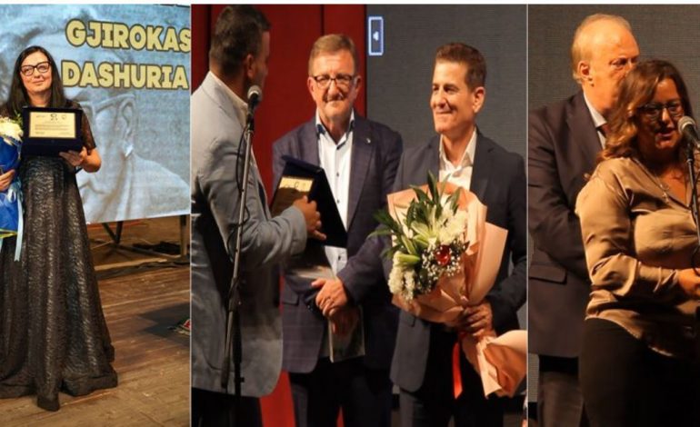 NGA ALEKSANDËR ÇIPA TEK ANILA BASHA/ Nderohen me çmimin “Kadare” promovuesit e Gjirokastrës