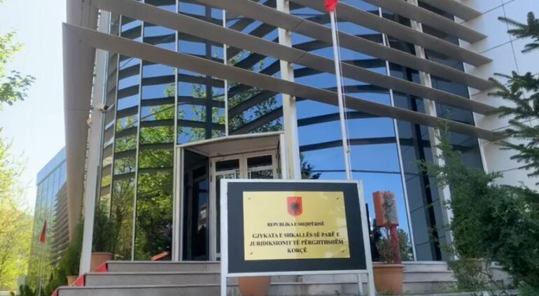 NGACMOI SEKSUALISHT DY TË MITURA/ Gjykata lë në burg 56-vjeçari në Korçë