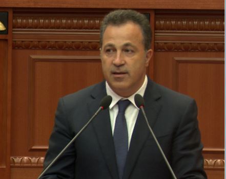 KUVEND/ Peleshi: Shteti s’është i partive, por i shqiptarëve. Të bashkëpunojmë…
