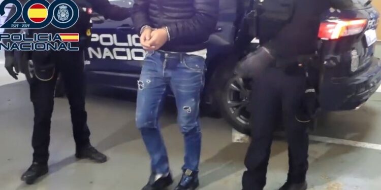 I DËNUAR ME BURGIM TË PËRJETSHËM/ Arrestohet shqiptari në aeroportin e Valencias
