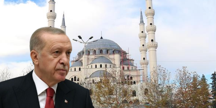 ERDOGAN VIZITË TË ENJTEN NË TIRANË/ Do inagurojë Xhaminë e Namazgjasë