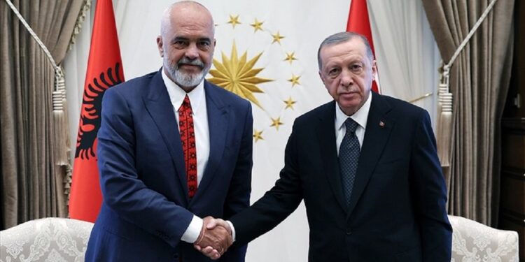 NESËR NË TIRANË PËR INAGURIMIN E XHAMISË SË NAMAZGJASË/ Zbardhet axhenda e vizitës së presidentit turk Erdogan