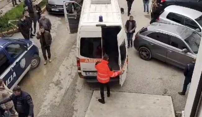 E RËNDË NË FIER/ I moshuari gjendet i vrarë me armë gjahu, dyshimet e policisë