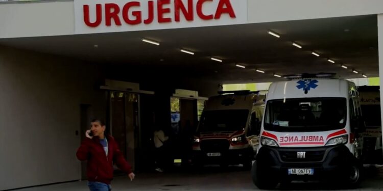 E RËNDË NË TIRANË/ U paraqit në spital për ndihmë mjekësore, ndërron jetë 12-vjeçari