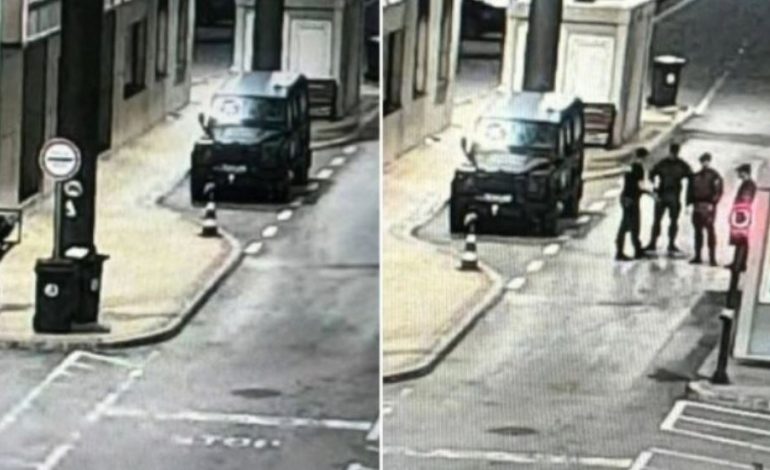 PROVOKON SËRISH SERBIA/ Një makinë e xhandarmërisë serbe shkel vijën ndarëse kufitare në Merdarë