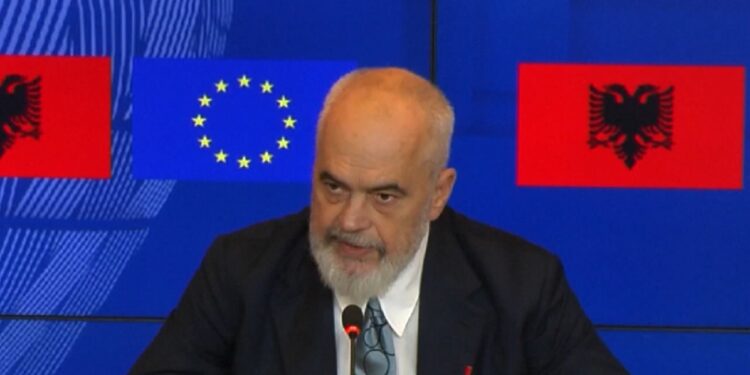 “NË SHQIPËRI PO NDËRTOHET EUROPA”/ Rama: Brenda dekadës të jemi gati për në BE