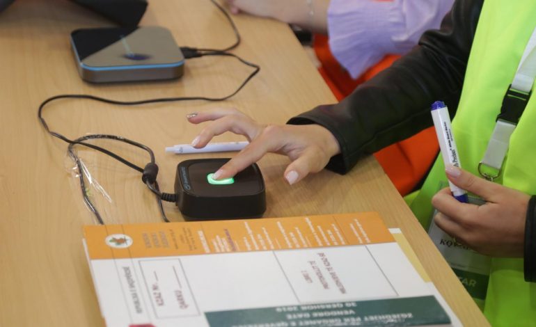 VOTIMI ELEKTRONIK NË DURRËS DHE ELBASAN/ PS kërkesë KQZ-së: Duam edhe Tiranën