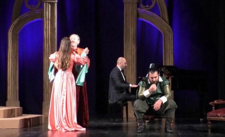“NJË NGA VEPRAT MË TË BUKURA…”/ Sonetet e Shakespeare në teatrin “Petro Marko”
