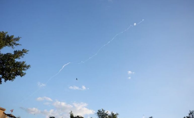 ALARMI NË TEL AVIV/ Hezbollahu lëshon raketa në Izraelin qendror