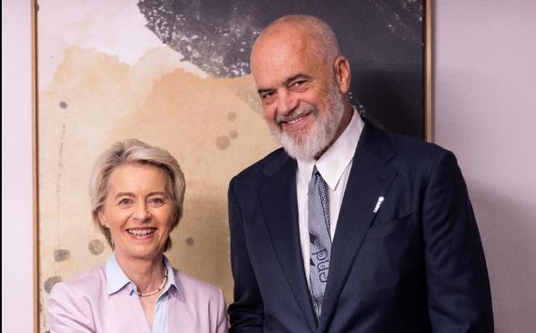 PRESIDENTJA E KOMISIONIT EUROPIAN SOT NË TIRANË/ Në fokus paketa e BE-së për rritje dhe reforma në rajon (AXHENDA)