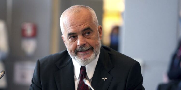 MBËRRIN NË SHBA/ Rama: Përtej gardhit të sherrnajës politiko-mediatike, do të ngremë flamurin e Skënderbeut në oborrin e BE