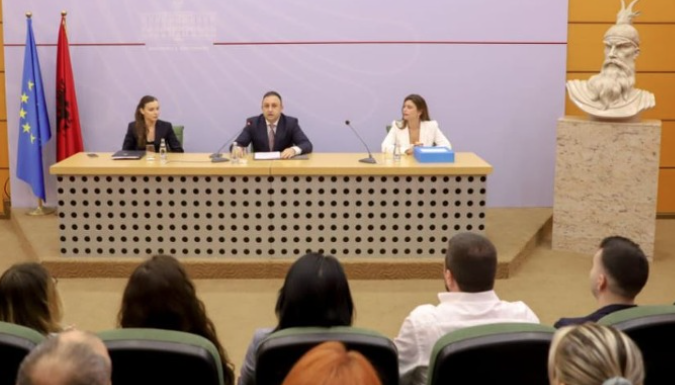 PREZANTOHET DREJTUESJA E RE E “IDENTITEK”/ Ministri Hoxha: Prioritet projekti “Identiteti Digjital për Shtetasit Shqiptar”