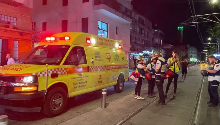 SULMI I ARMATOSUR NË TEL AVIV/ Tetë të vdekur, disa të plagosur