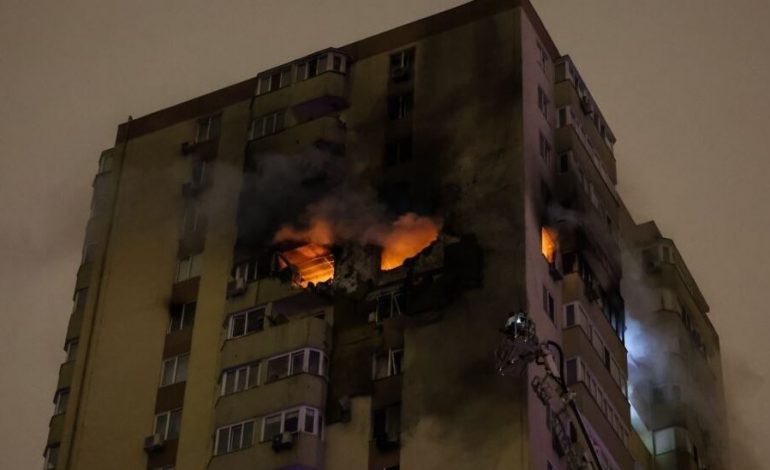 SULMET RUSE NË UKRAINË/ Vriten 5 persona, mes tyre 1 fëmijë, 19 të plagosur