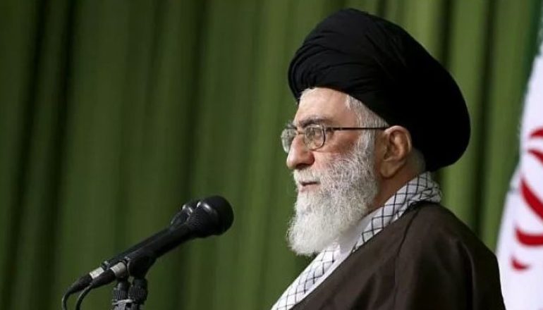 LUFTA/ Udhëheqësi i Iranit, Khamenei: Jo urdhër-arreste, por dënim me vdekje për Netanyahun dhe Gallant