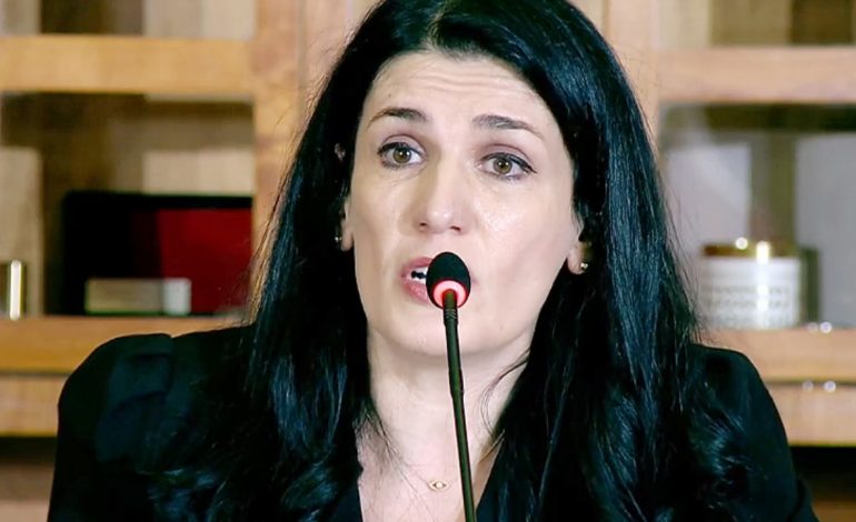 “ISHIM TË PARËT QË U PREKËM”/ Drejtoresha e AKSHI zbulon për herë të parë detaje nga sulmi kibernetik i hakerave iranianë