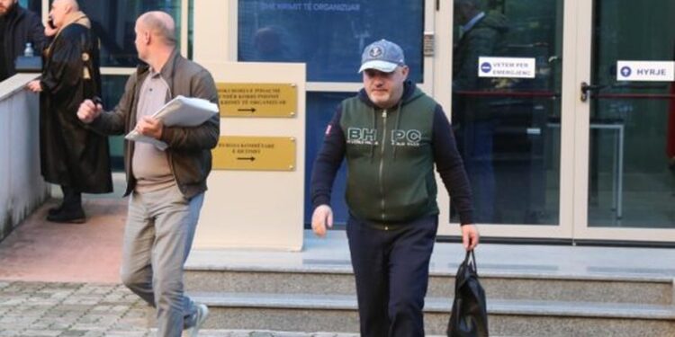 NJË ORË NË PROKURORINË E POSAÇME/ Artan Hoxha dhe Elton Qyno: Nuk na kanë arrestuar akoma