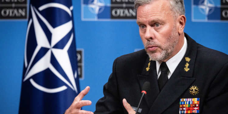 KONFLIKT GLOBAL? Trondit deklarata e admiralit të lartë të NATO-s: Përgatituni për një ‘skenar lufte’