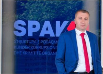 AKUZA PËR SHPËRDORIM DETYRE/ Paraqitet në SPAK kryebashkiaku i Devollit Eduard Duro