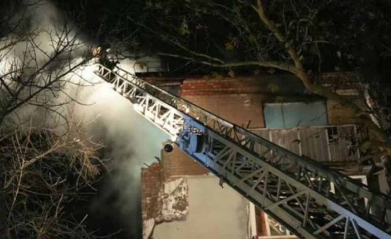 LUFTA/ Rusët sulm me dronë mbi ndërtesat kolektive në Mykolaiv, humbin jetën pesë civilë