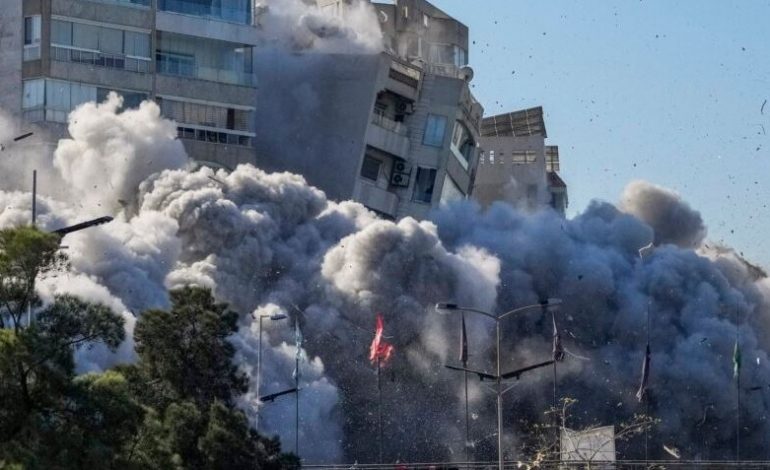 IZRAELI SULMON BEJRUTIN/ Hezbollahu bazat ushtarake izraelite