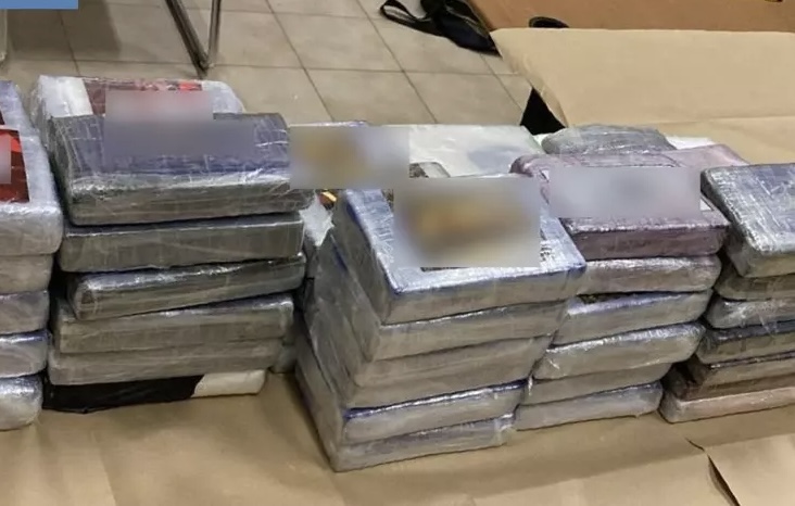 SEKUESTROHEN 76 KILOGRAM DROGË NË ITALI/ Dy të arrestuar, njëri prej tyre shqiptar