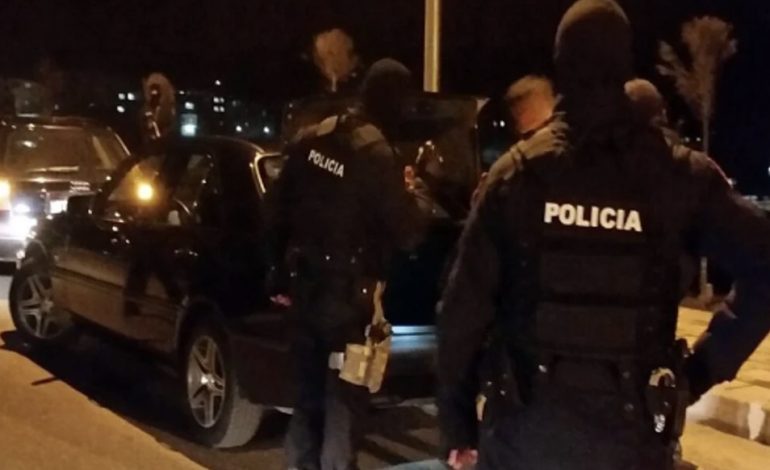 ARRESTOHEN DY ISH-GJYQTARË NË ELBASAN/ Tentuan zbutjen e masës! SPAK operacion blic gjatë natës, kontrollohen ‘bazat’ e Suel Çelës
